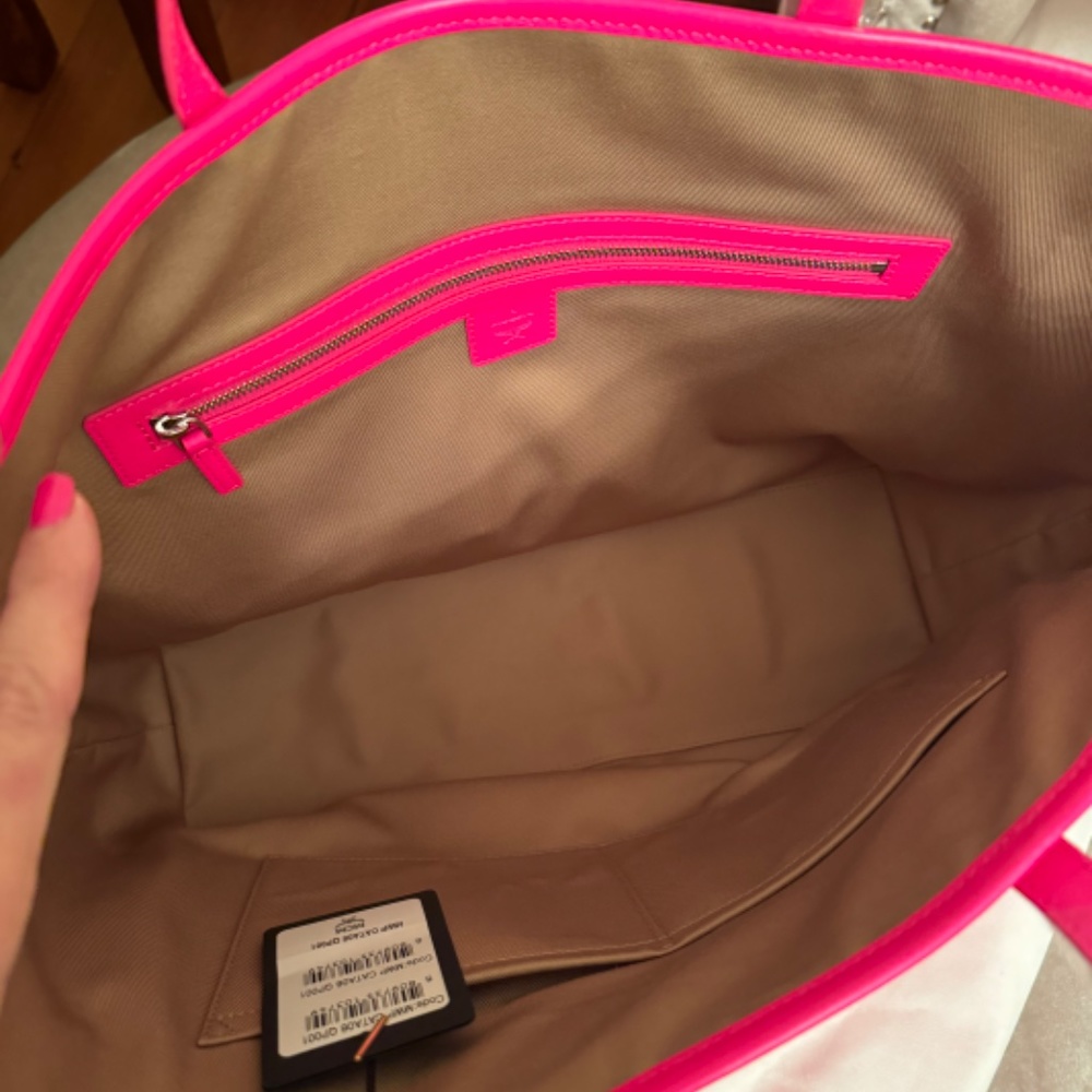 πππNWT MCM πNeonπ Pink Visetos Coated Canvas Portuna Shopper Tote - Picture 10 of 15